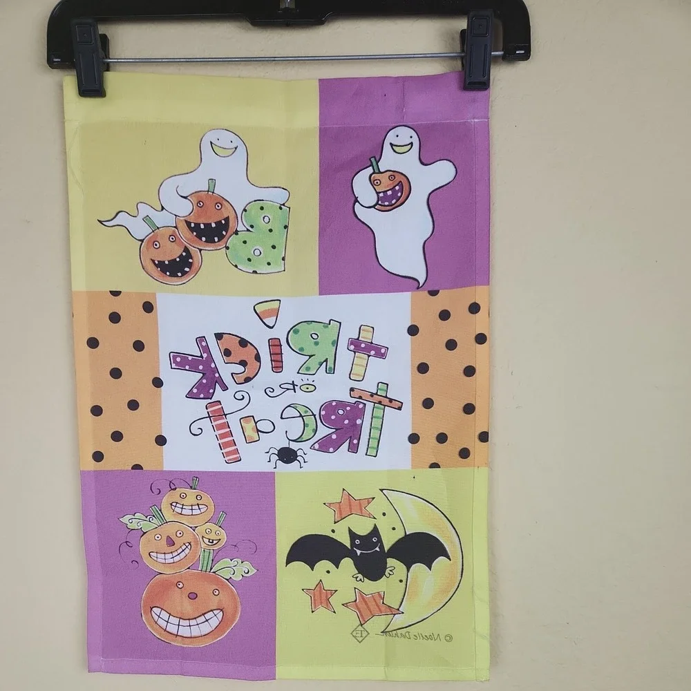Noelle Dahlen Halloween Garden Flag Trick or Treat Ghost Pumpkin Bat‎